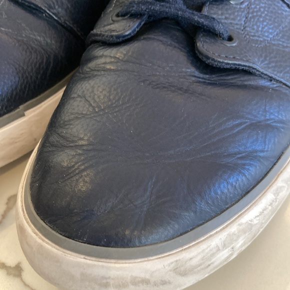 Lacoste Men's leather trainers, Navy, Size 9 - Picture 6 of 10